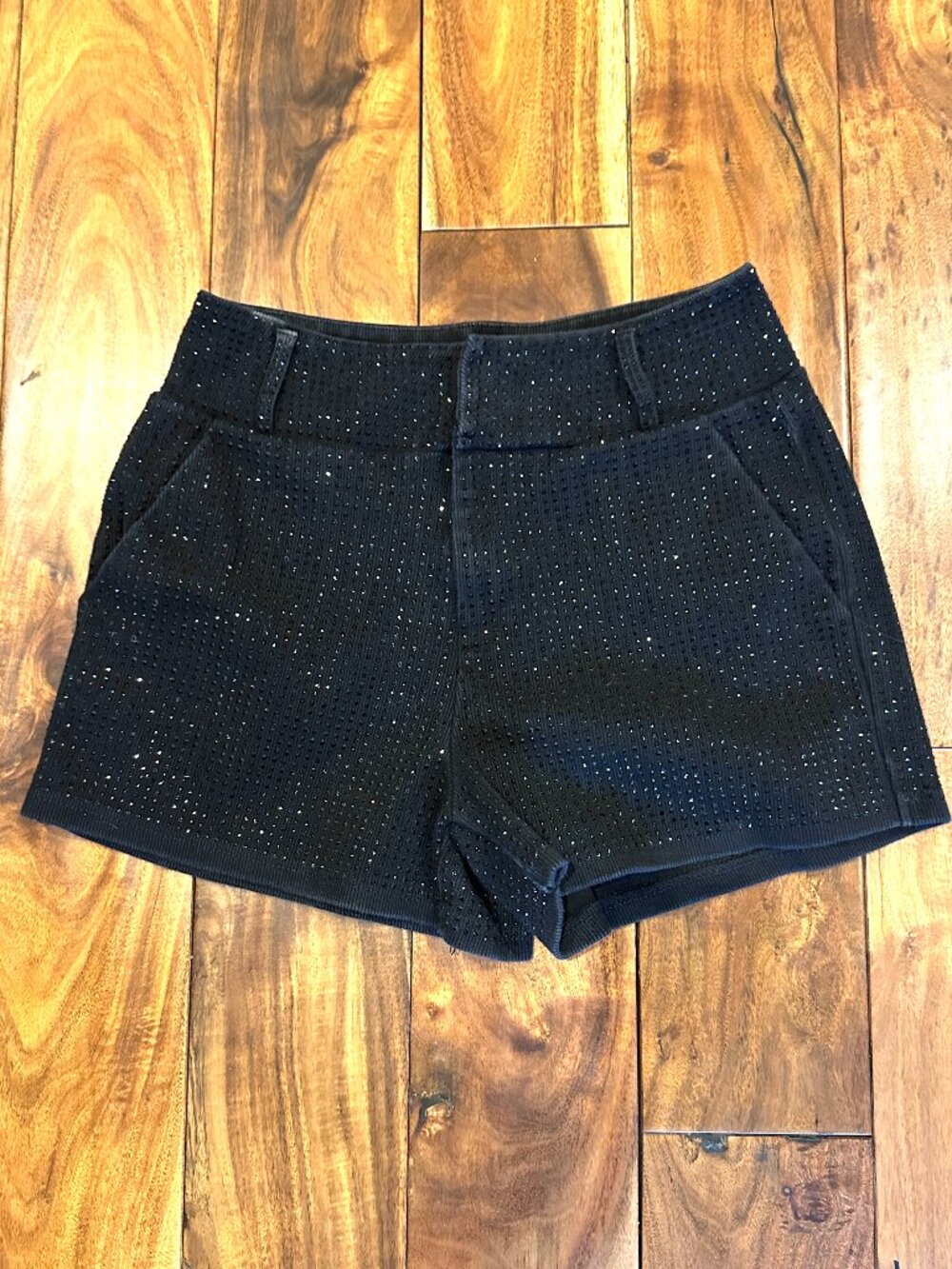 KIWI BLACK GLITTER SHORTS MEDIUM NWOT